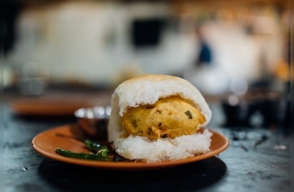 Best Street Food & Cafés in Pune